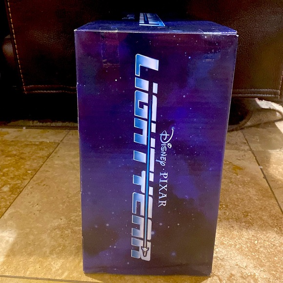 Disney Pixar Lightyear Story Figure Set w/ 2 Articulated Figures NEW New in Box - Picture 5 of 12